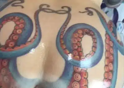 Tatouage anal pieuvre porno