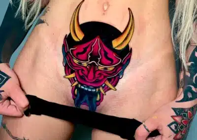Tatouage vagin démon